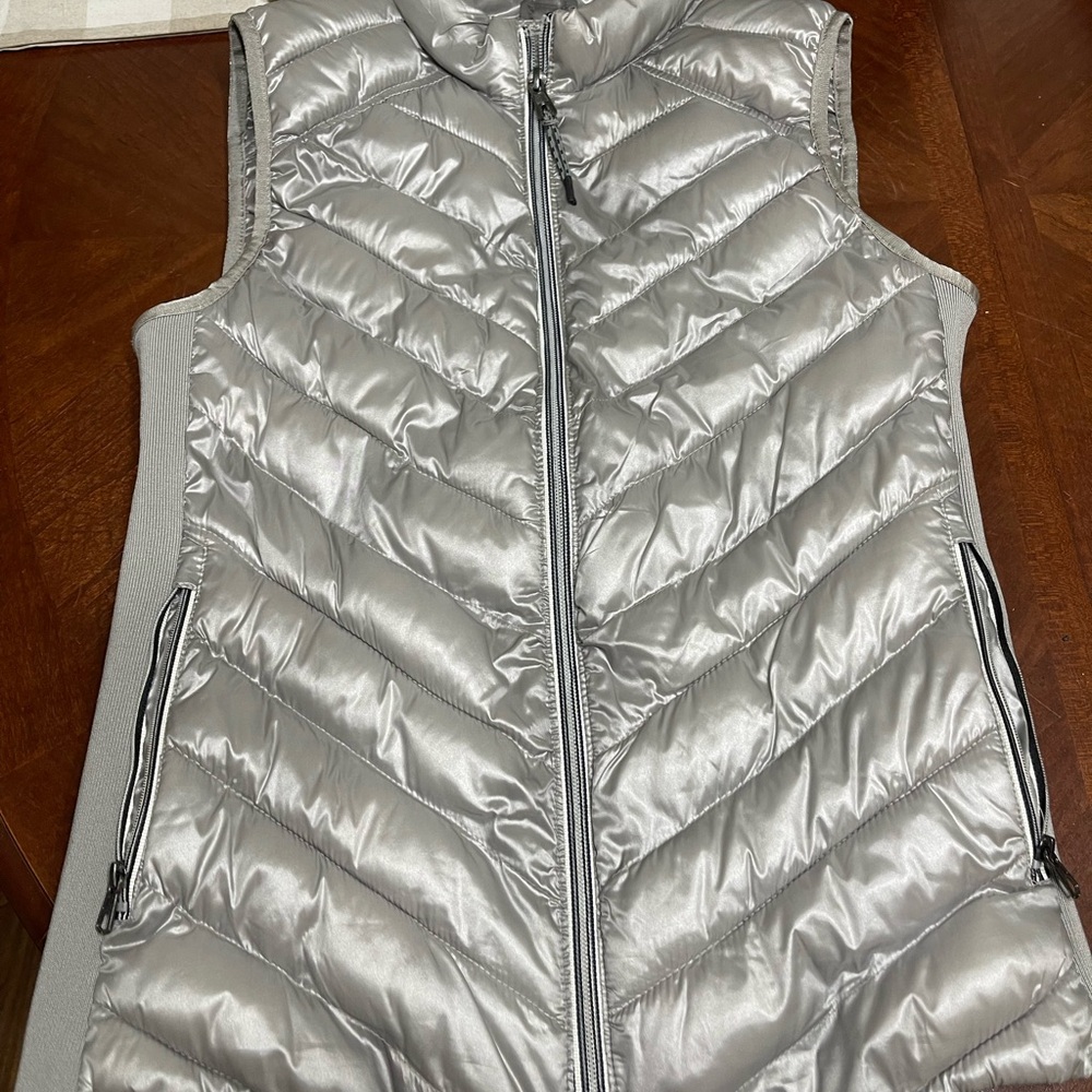 Gap Primaloft Down Alternative Silver Grey Puffer… - image 3